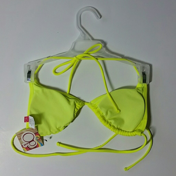 CUTE, BRIGHT YELLOW TRIANGLE STRING BIKINI TOP NWT - Picture 5 of 7